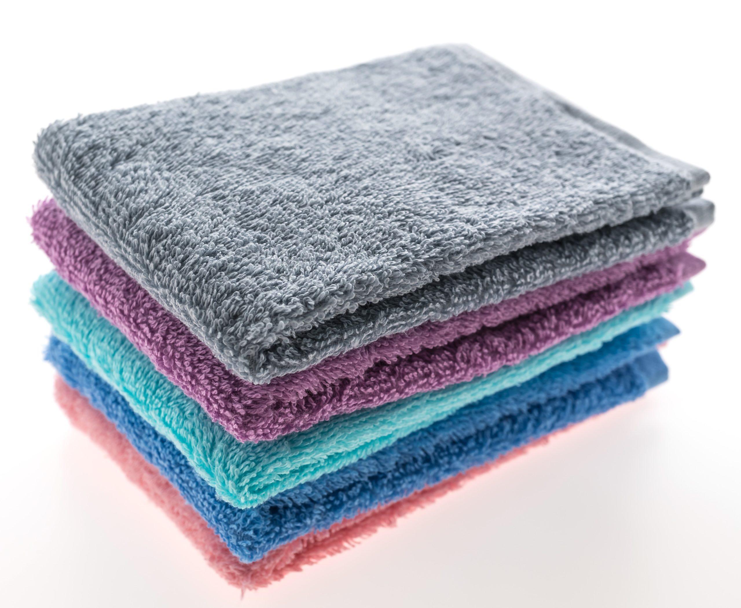 Чтобы махровое полотенце стало мягким. Плотность полотенец махровых какая лучше. Плотность для полотенец лучшая махровых. Towel Mockup.